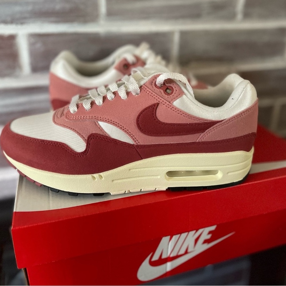 Women’s Nike Air Max 1 ‘87